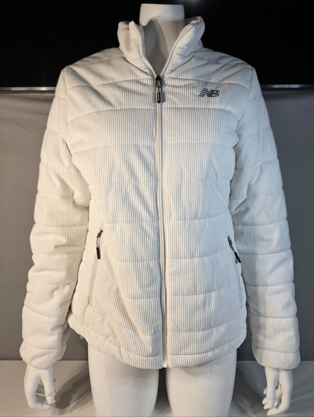 New Balance Women's White Quilted Corduroy Puffer Jacket Size Medium